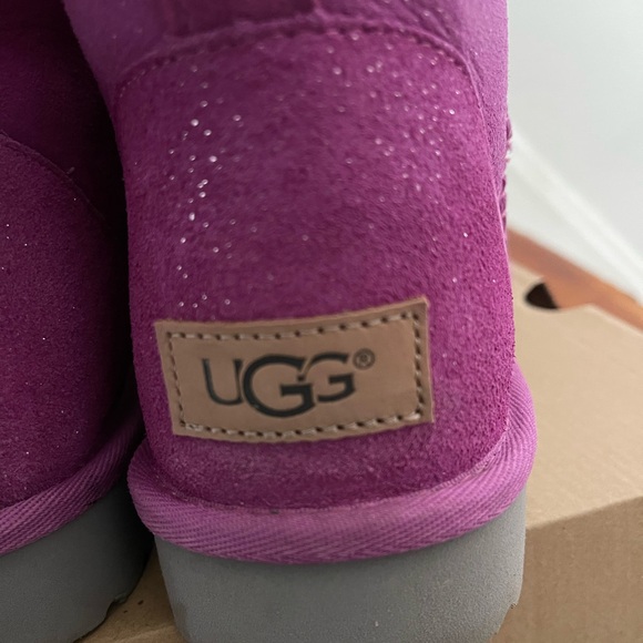 Ugg boots - Picture 6 of 6